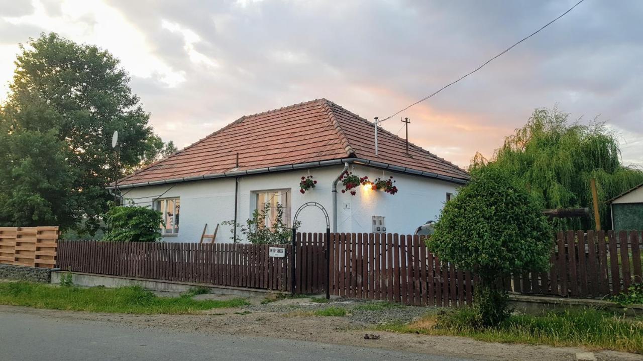 Tepke Guesthouse Garáb Exteriör bild
