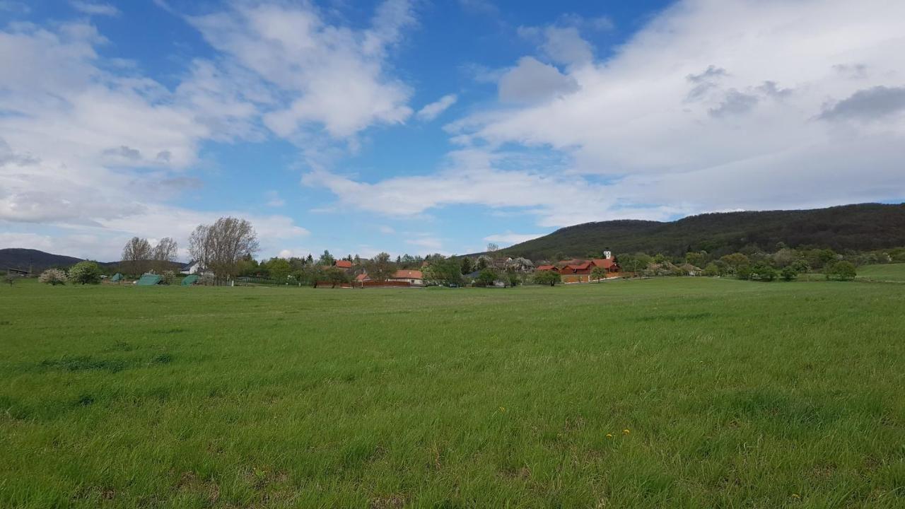 Tepke Guesthouse Garáb Exteriör bild