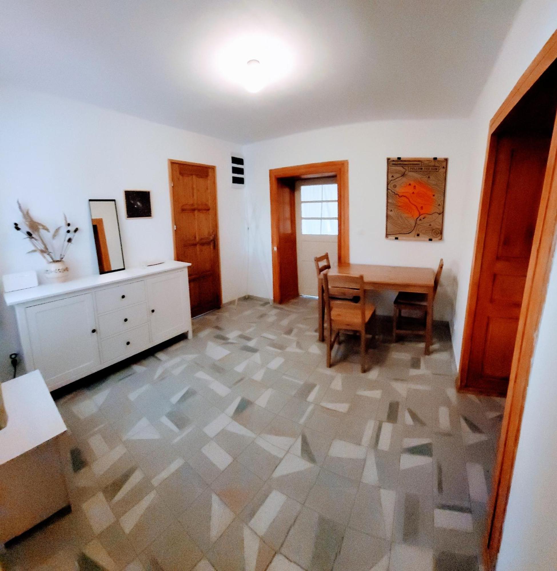 Tepke Guesthouse Garáb Exteriör bild